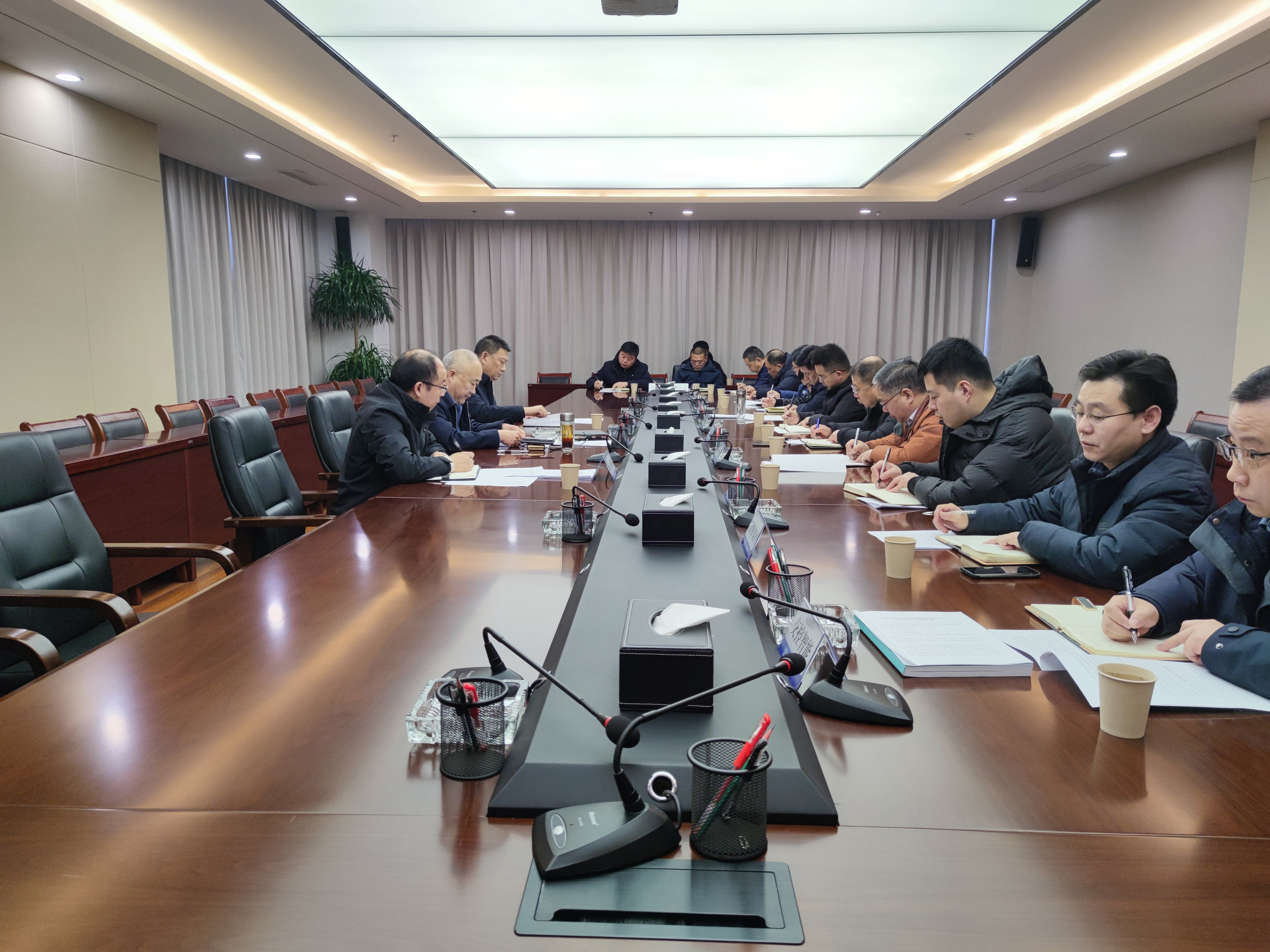 集團召開安全生產(chǎn)專題會議暨2月份安全環(huán)保工作會議